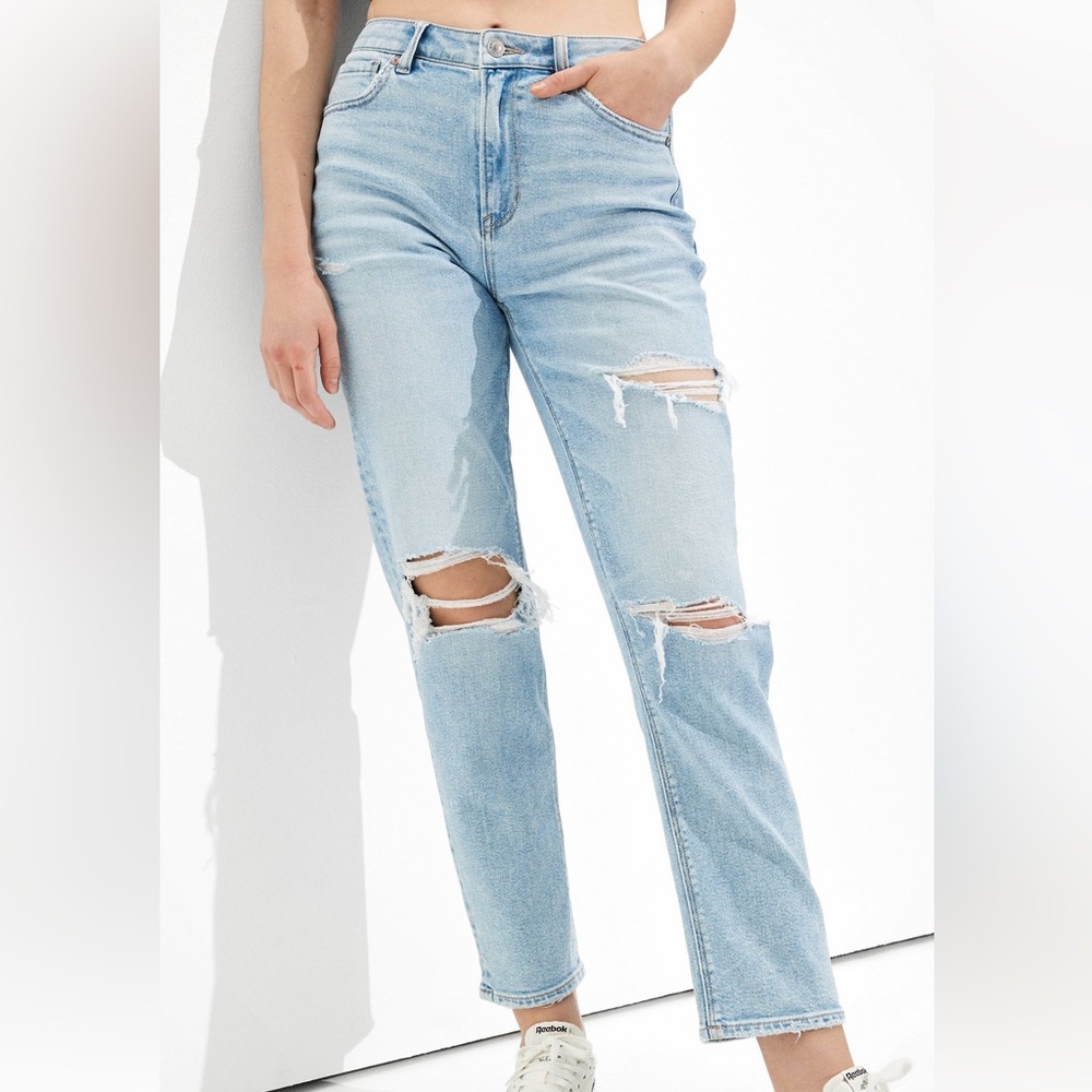 AE Stretch Ripped Mom Straight Jean